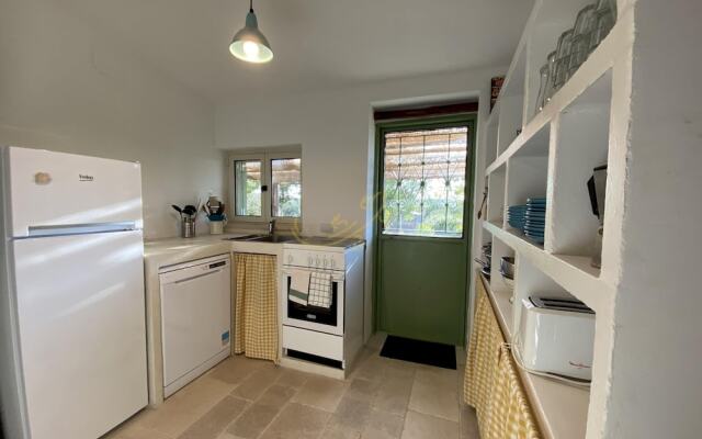 TD Trulli Dell Uliveto Cozy Trulli With Pool