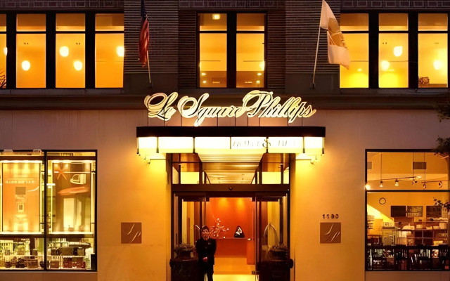 Le Square Phillips Hotel And Suites