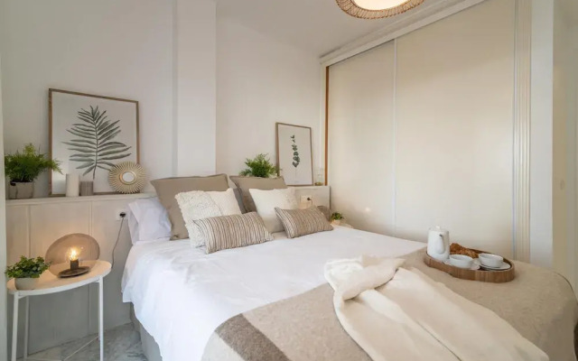 Whispering Palms Apartment