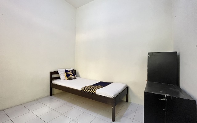 OYO Life 93398 Sudimoro Guest House Syariah