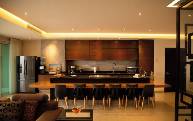 Gorgeous 15 Floor Grand Venetian