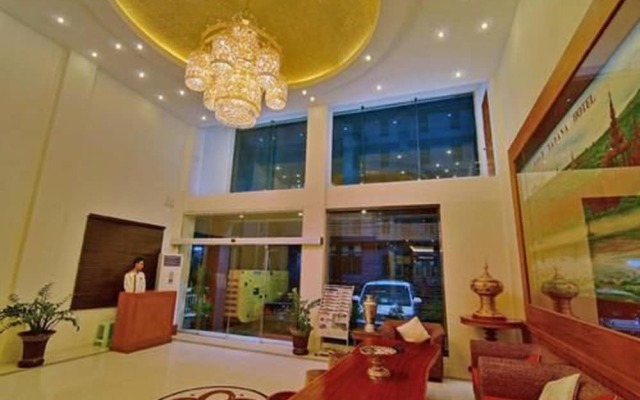 Gold Yadanar Hotel