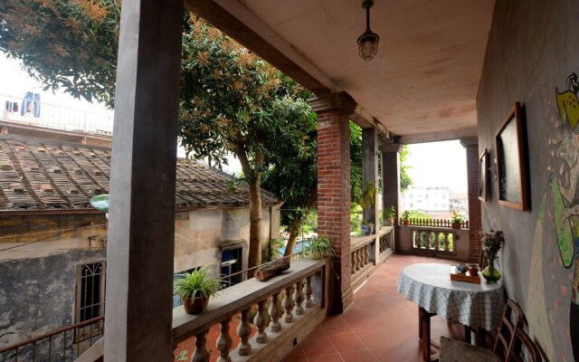 Huatian Gucuo Guesthouse