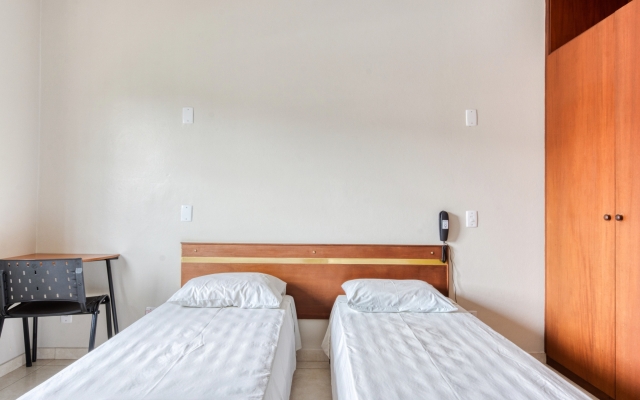 Luar Plaza Hotel