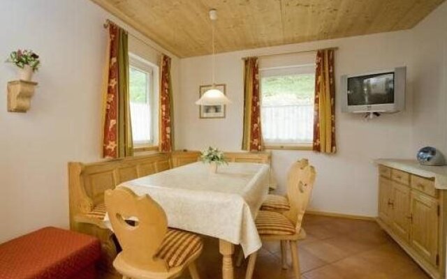 Alpendorf Dachstein West by ALPS RESORTS