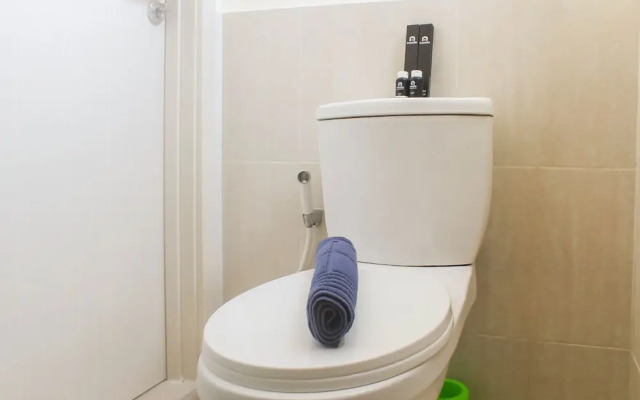 Comfort 1Br At Meikarta Apartment