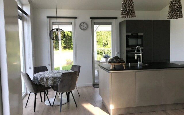 Modern Chalet Near the Oosterschelde