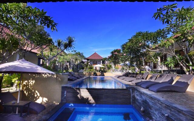 The Tanis Villas and Hotel