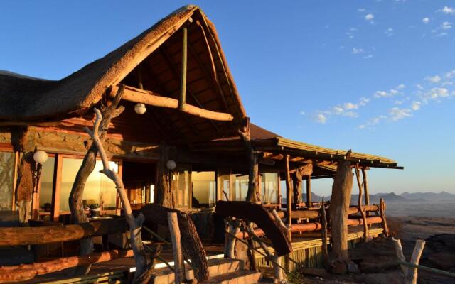 Namib's Valley Lodge