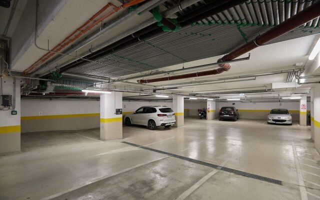 Hedera Estate, Hedera A15