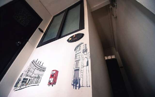 YHA Bangkok Downtown at Station S3 - Hostel