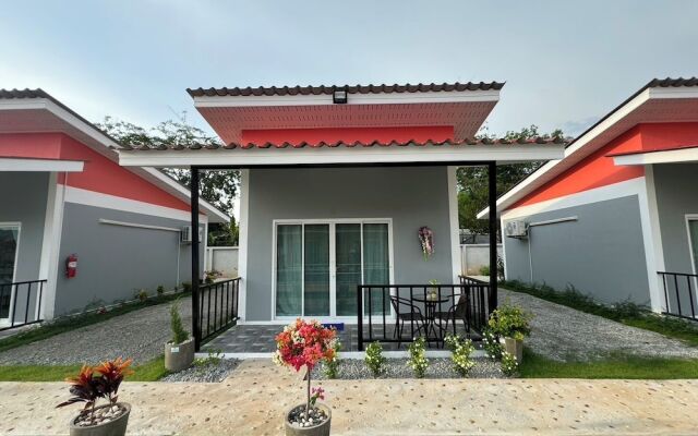 Patcharee Resort