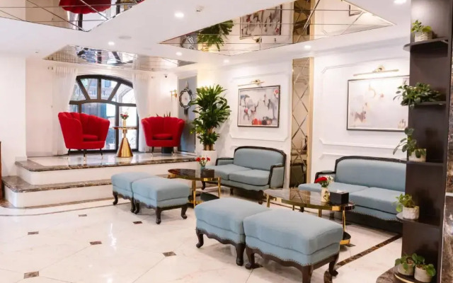 Hồng Vận Hotel