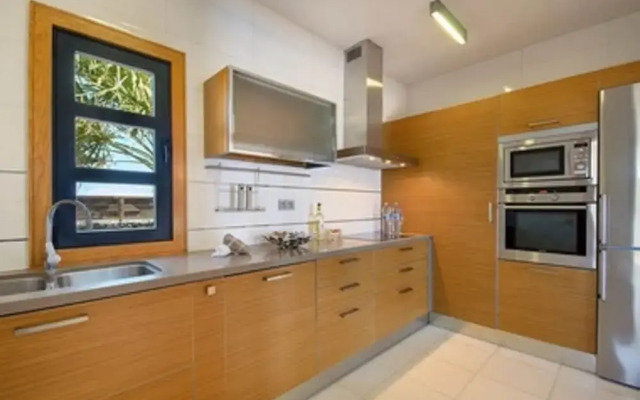 Beautiful 5-bed Villa in Playa Blanca