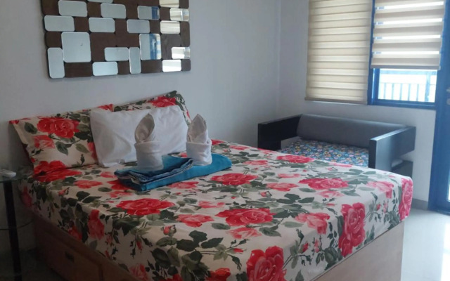 Sea res 2bedroom apartment by Elsie