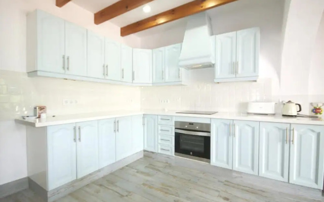 Rosal in El Tosalet With 5 Bedrooms and 3 Bathrooms