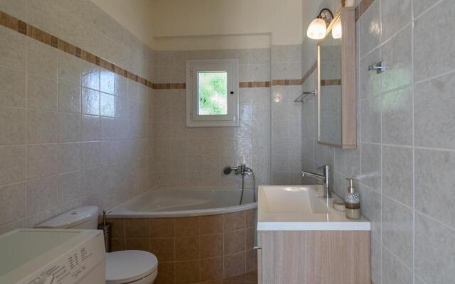 Haravgi 5 bedrooms villa