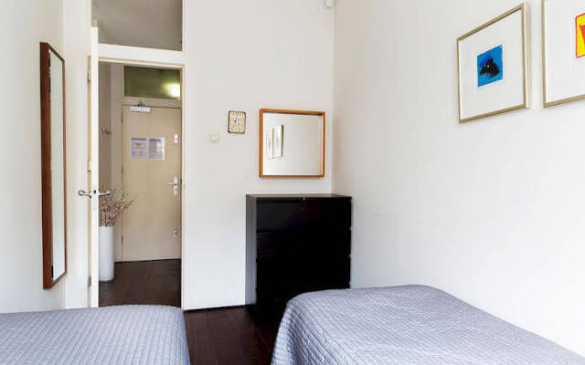 House Management Group Marnix Suites – House