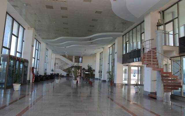 Sea Port Hotel