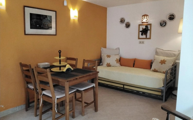 Manta Rota Beach, apartment in a villa, terrace,garden