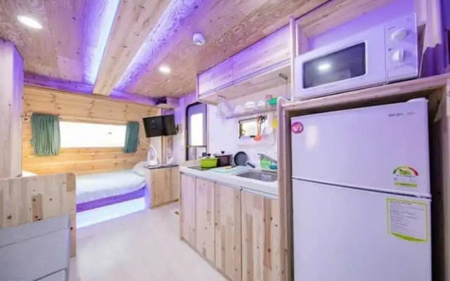 Gangneung Base Camp Glamping