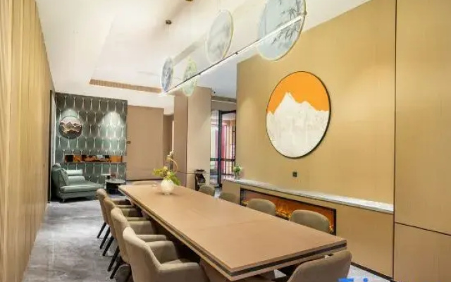 Hengya Hotel (Zhumadian 990 Hospital)