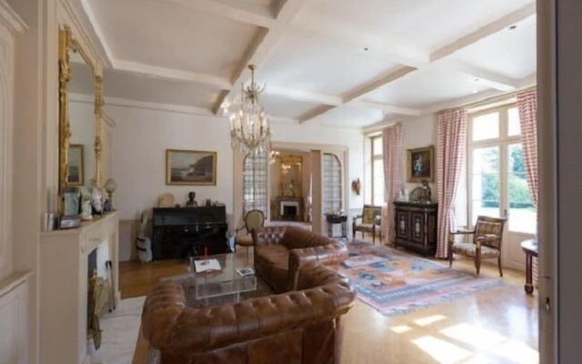 Chateau De Lourdes Cancale St Malo