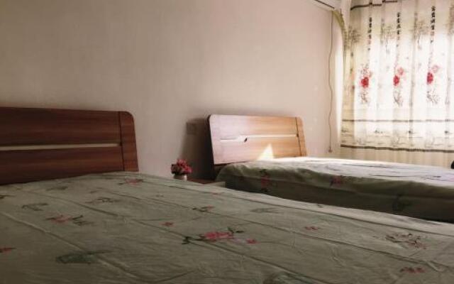 GuBei Watertown Hostel
