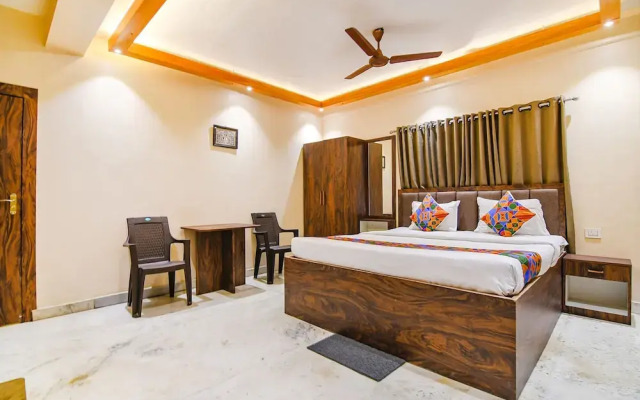OYO 19552 Golden Deer Guest House