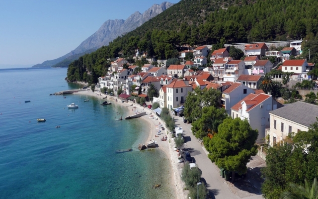 Room Dalsi - 10 m from beach: RA2 Zaostrog, Riviera Makarska