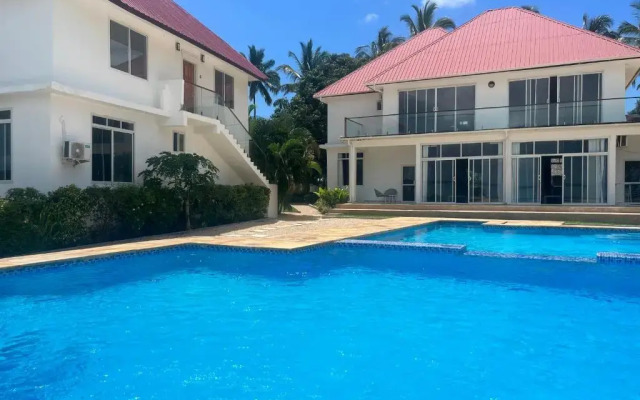 Calamari Beach Villas