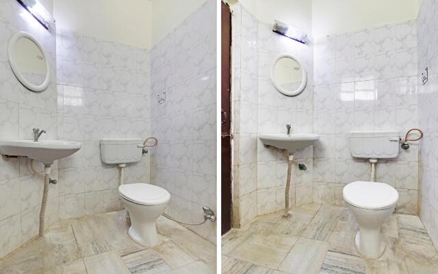 SPOT ON 60718 Gaurav Bhawan