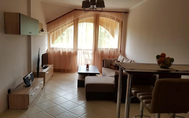 Napsugár Apartman