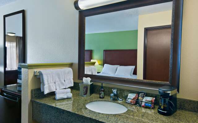 Oxford Suites Hermiston