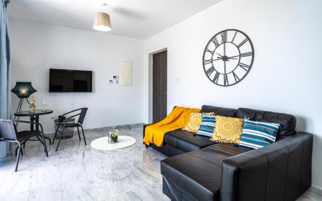 Oyster 1-BR Apt in Larnaca