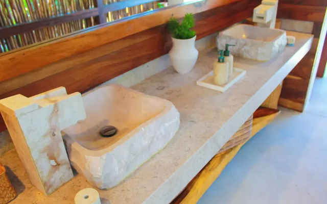 Lipsos Private Luxury beachfront home