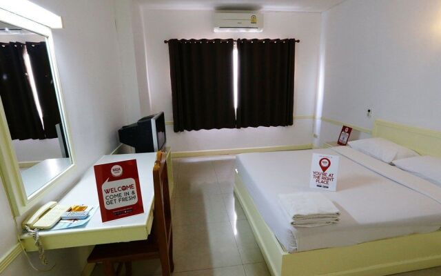 Nida Rooms Chang Mai Airport 99 at The Family Hotel