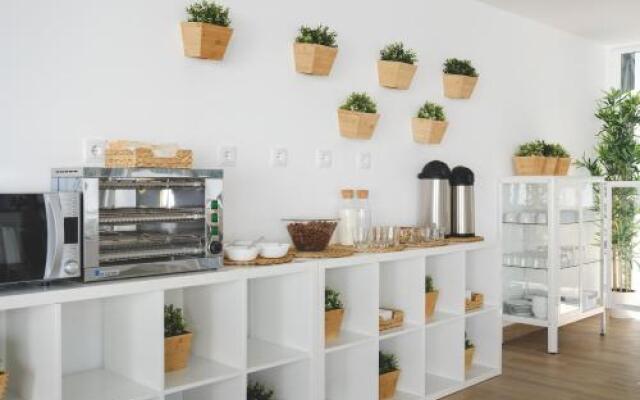 4U Lisbon Airport Suites