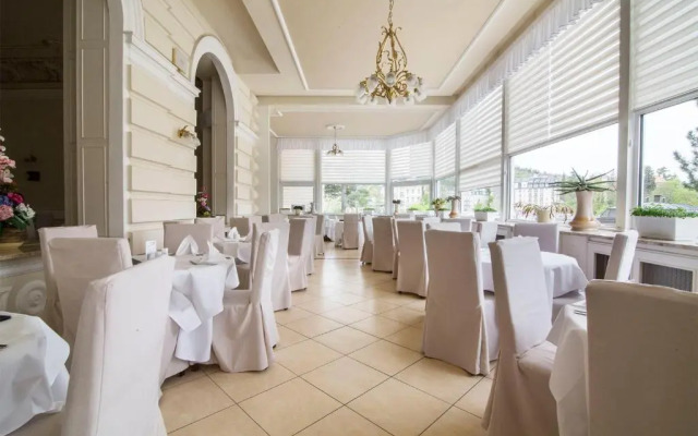 Hotel Bristol Palace