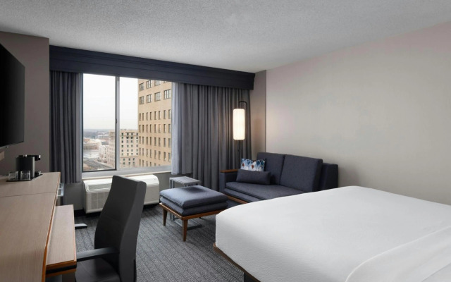 Courtyard by Marriott Charlotte City Center