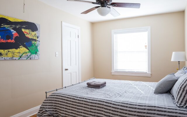 Spacious 6BR /2.5 Bath in Highlands!