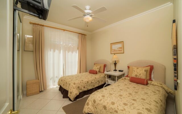 Colina 15C - 3 bdr 2 Bath Family