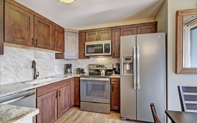 River Mtn Lodge E116C - Studio Condo by RedAwning