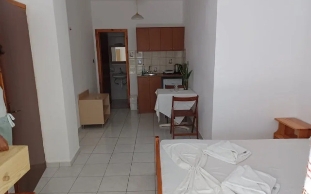 Argiro Studios And Apartments
