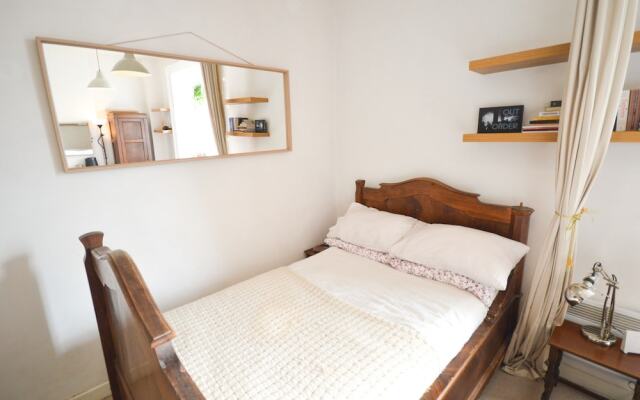 Gloucester Road Studio Flat