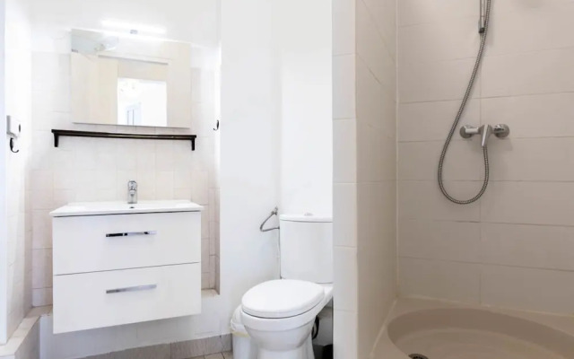 Zola Riverview Great 2 Bedroom in Paris