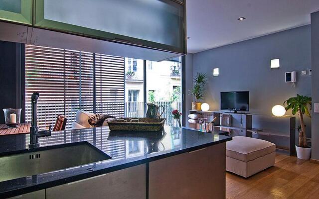 Apartment Barcelona Rentals - Gracia Pool Apartments Center