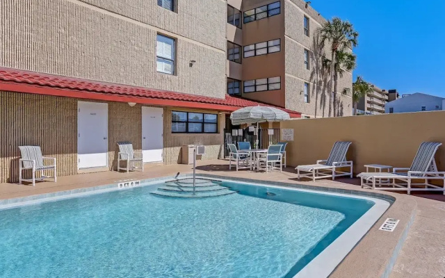 Freshly Renovated 2BR Dream Condo Beachfront Stunning Views