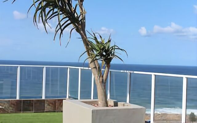 Desroches Hotel