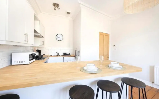 JOIVY Cosy Flat Next to Haymarket